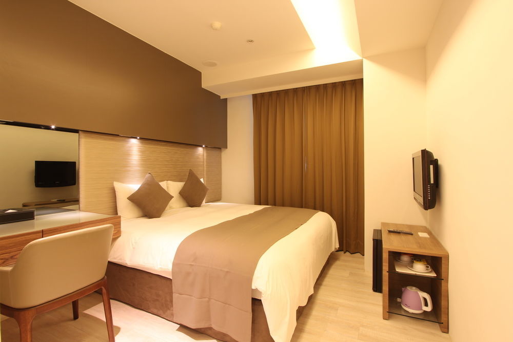 Shin Yuan Celeb Metro Hotel Hsinchu Esterno foto